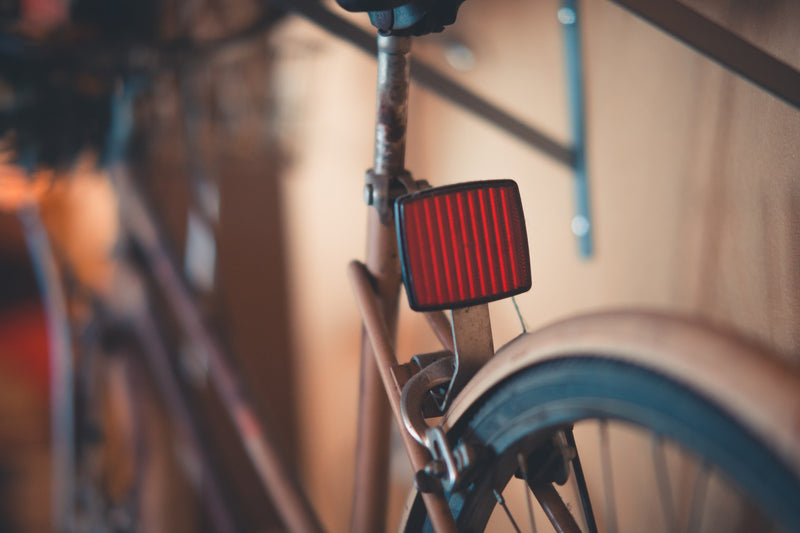 Should I take the reflectors off my bike? Do you need reflectors on your bike UK?