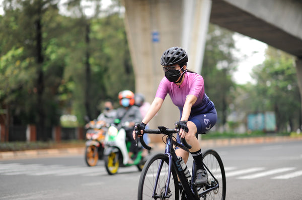 Breaking barriers: Women in cycling!